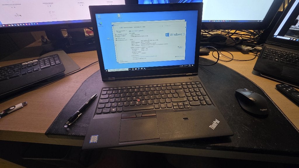 Lenovo ThinkPad L560 15.6" i5 6200U 8 GB RAM, 256 GB, Intel Core i5-5200U, 2 tot 3 Ghz, 15 inch
