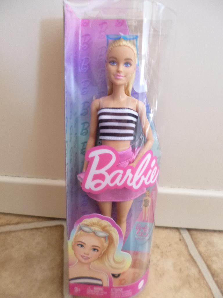 Barbie nieuw, Kinderen en Baby's, Speelgoed | Poppen, Ophalen of Verzenden, Barbie