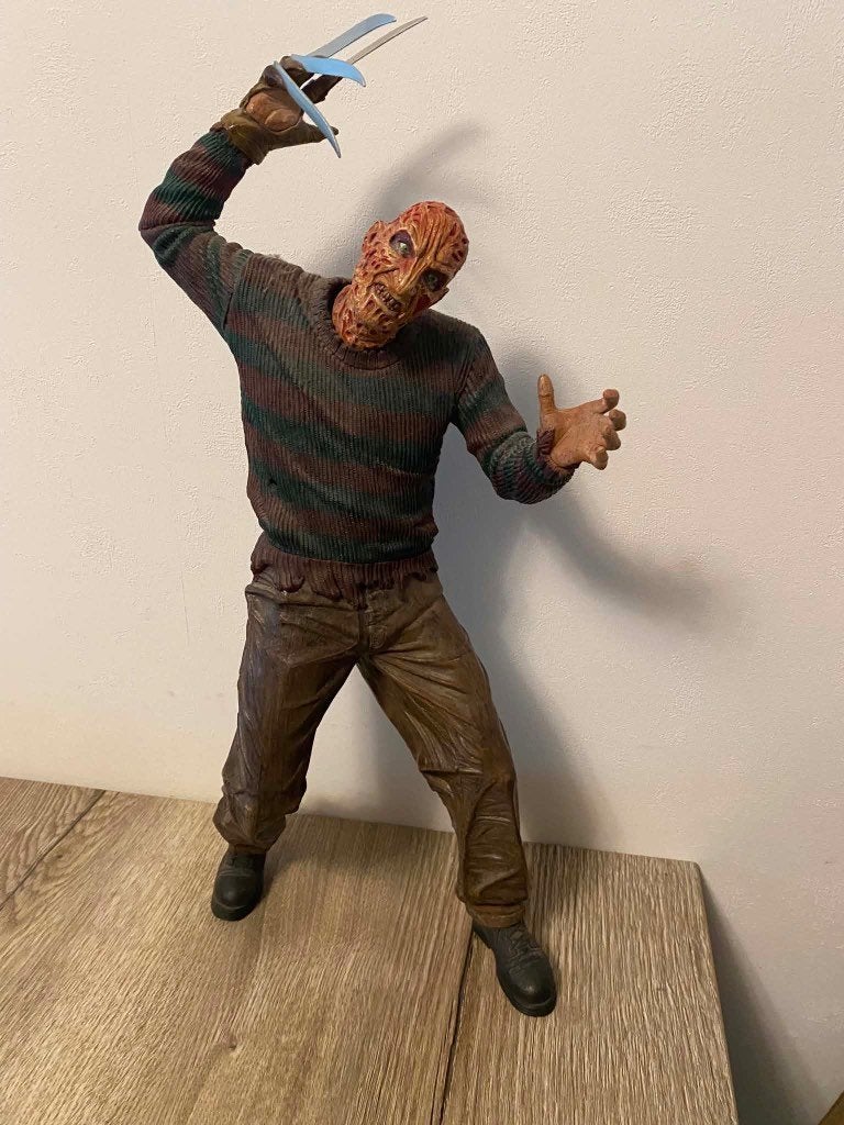 Freddy Krueger figuur met geluid, Ophalen of Verzenden, Zo goed als nieuw