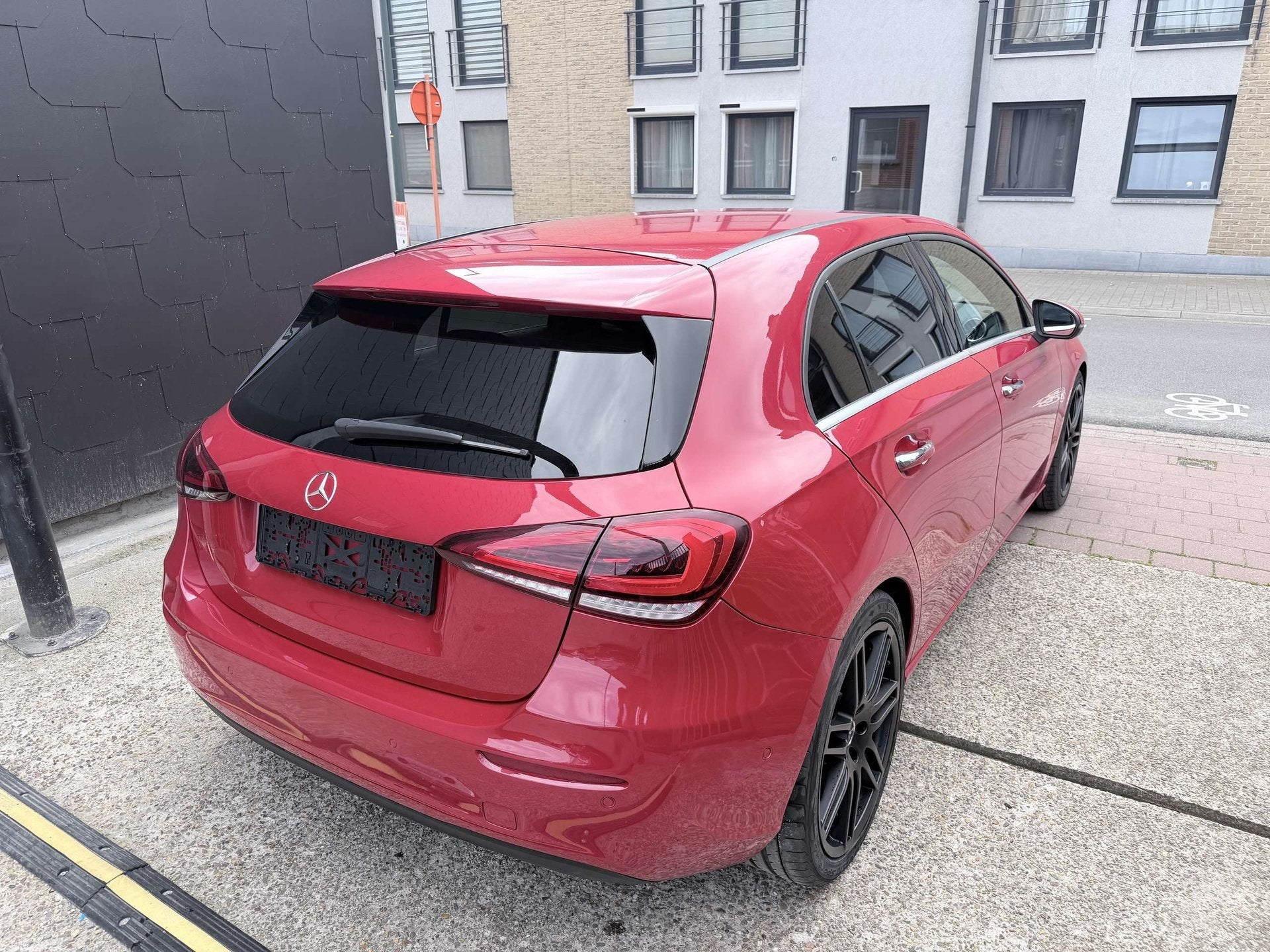 Mercedes-Benz A 180 EDITION AUTOMAAT | CARPLAY | AIRCO | NAV, Achat, Euro 6, Entreprise, Alarme