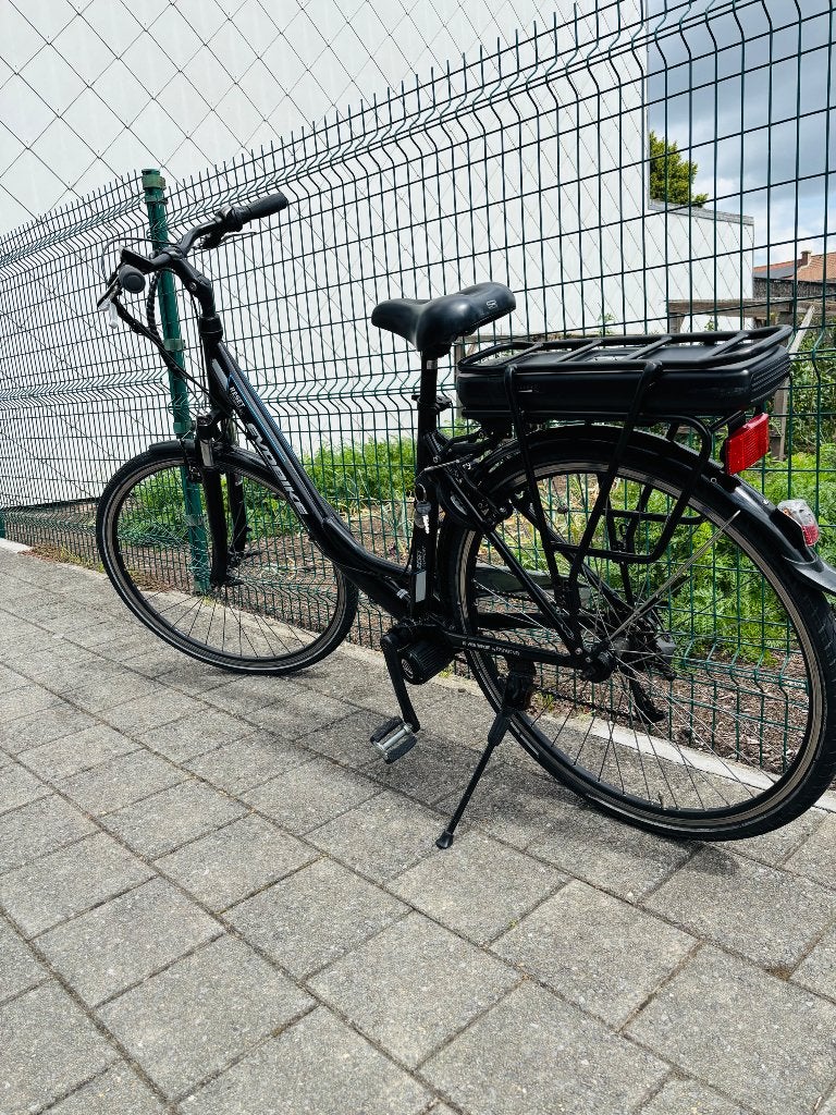 elektrische fiets minerva en perfect staat, 47 tot 51 cm, Ophalen, Zo goed als nieuw, 50 km per accu of meer