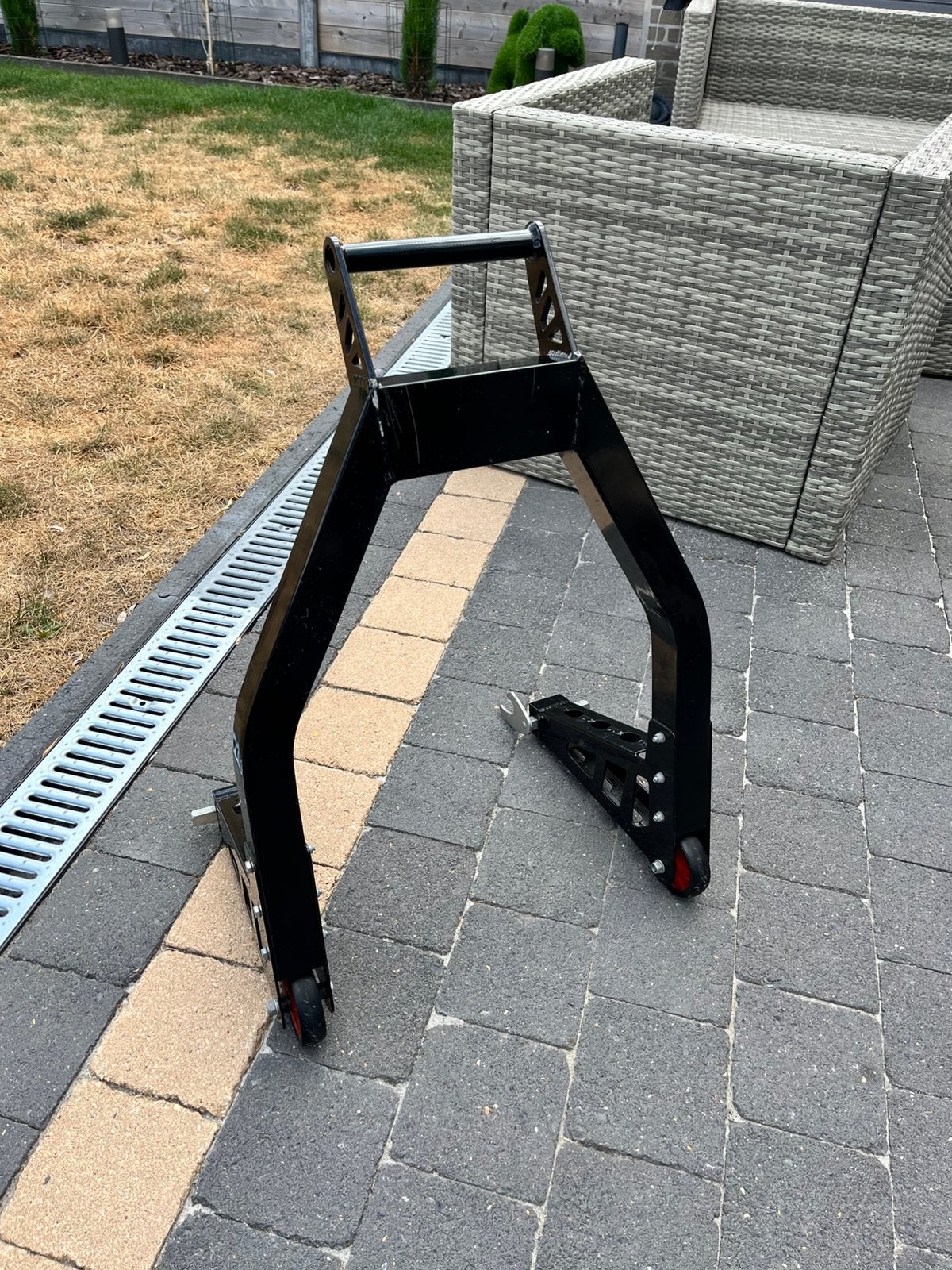 Paddock stand, Ophalen