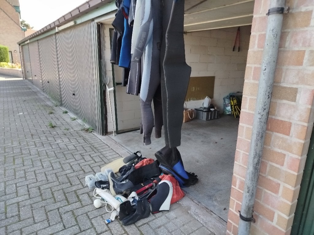 Duikmateriaal, Ophalen, Gebruikt, Duikpak