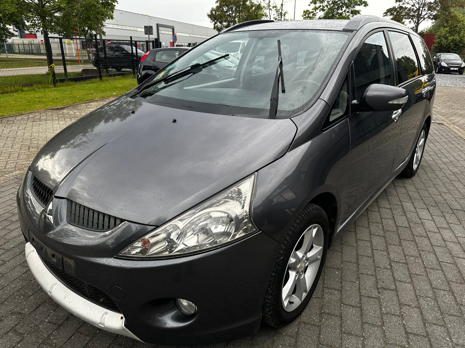 Mitsubishi grandis, Auto's, Mitsubishi, Bedrijf, Te koop, Grandis, ABS, Adaptive Cruise Control, Airbags, Airconditioning, Automatische klimaatregeling