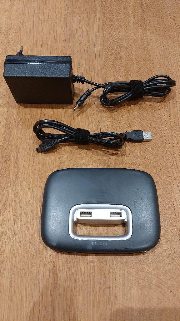 Hub 7 port Hi-Speed USB 2.0 Belkin F5U237, Informatique & Logiciels, Stations d'accueil, Utilisé, Hub USB, Enlèvement