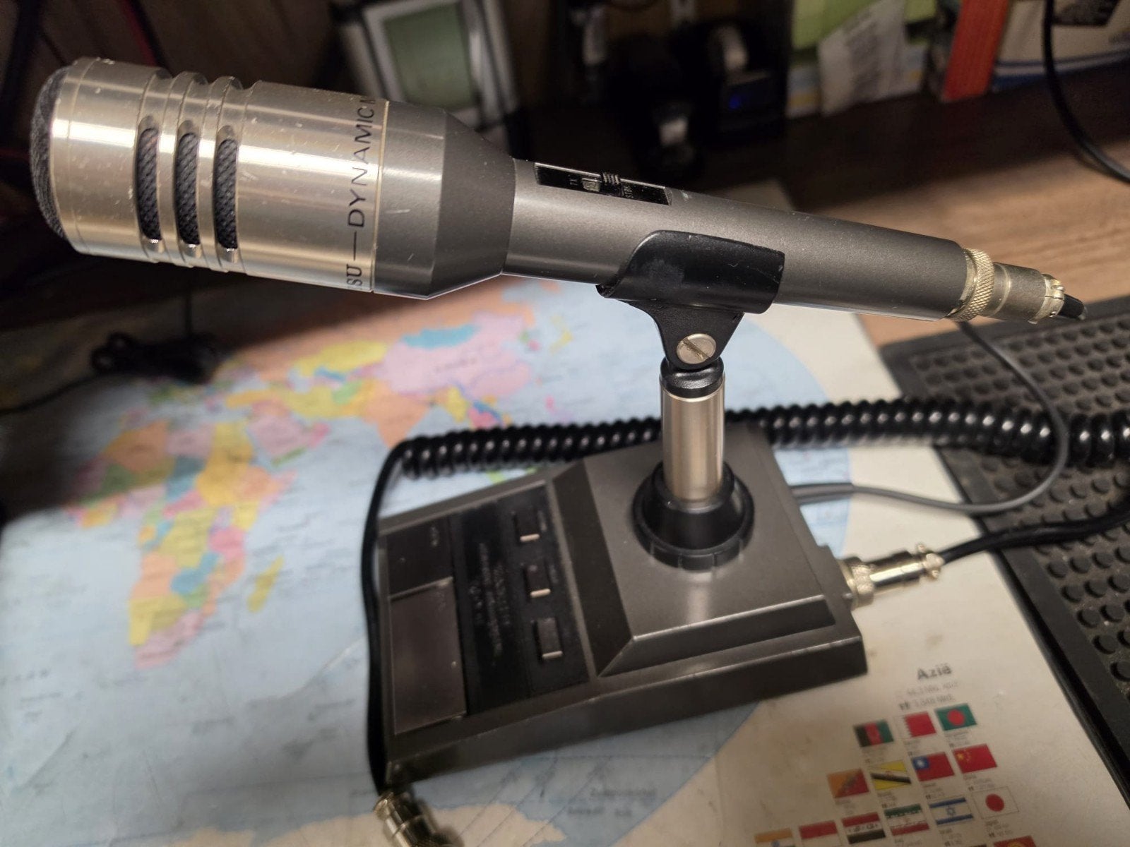 Microphone de table Yaesu MD 1, Télécoms, Enlèvement ou Envoi, Utilisé, Émetteur et Récepteur
