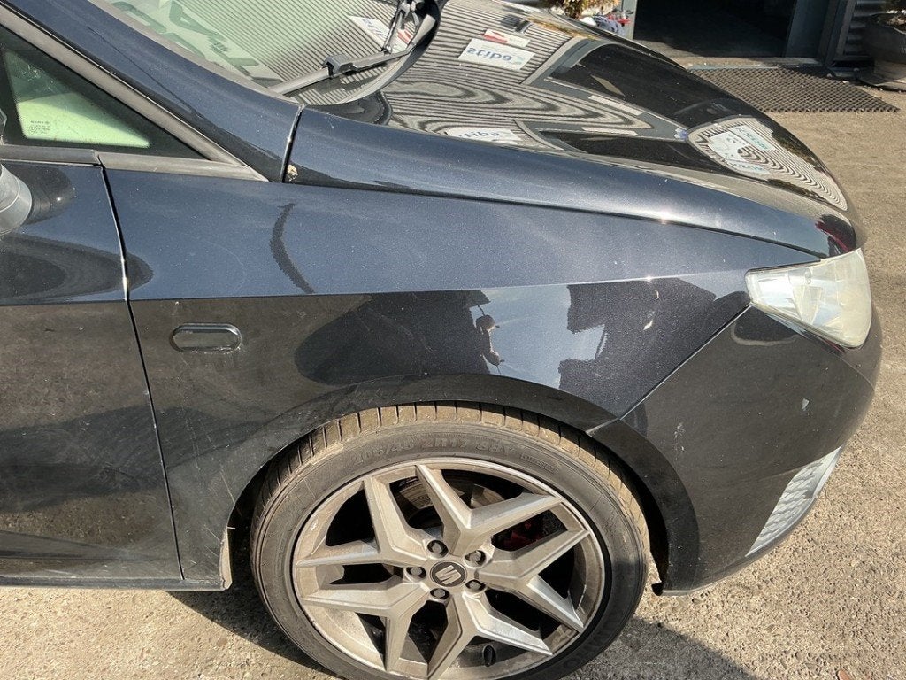 AILE AVANT DROITE Seat Ibiza IV (6J5) (|6J0821022A|), Autos : Pièces & Accessoires, Garde-boue, Avant, Seat Deutschland GmbH, Service@seat.de