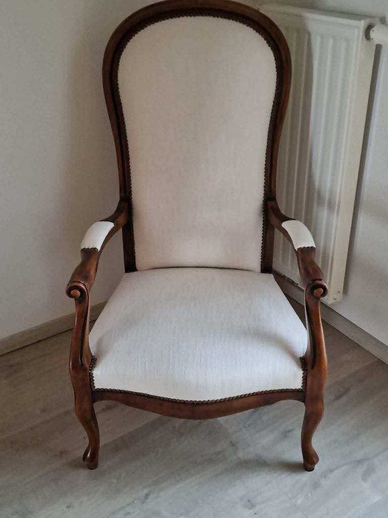 Voltaire tissu neuf, Enlèvement