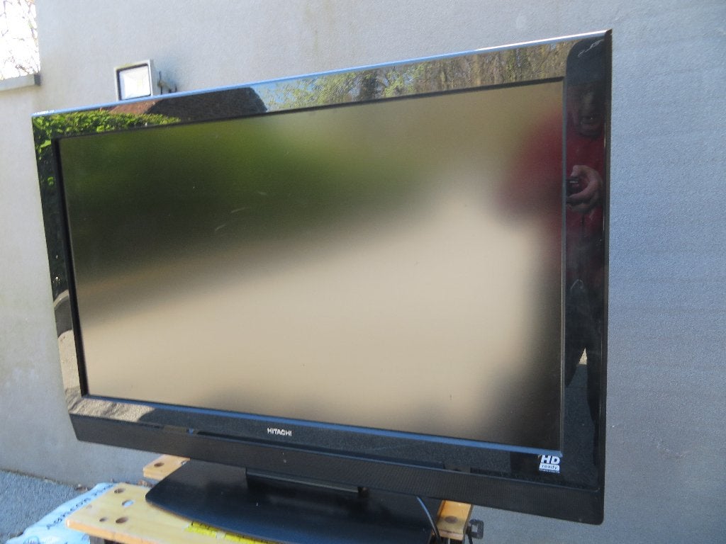 TV Hitachi L37V01, TV, Hi-fi & Vidéo, Enlèvement, Utilisé, Lecteur média