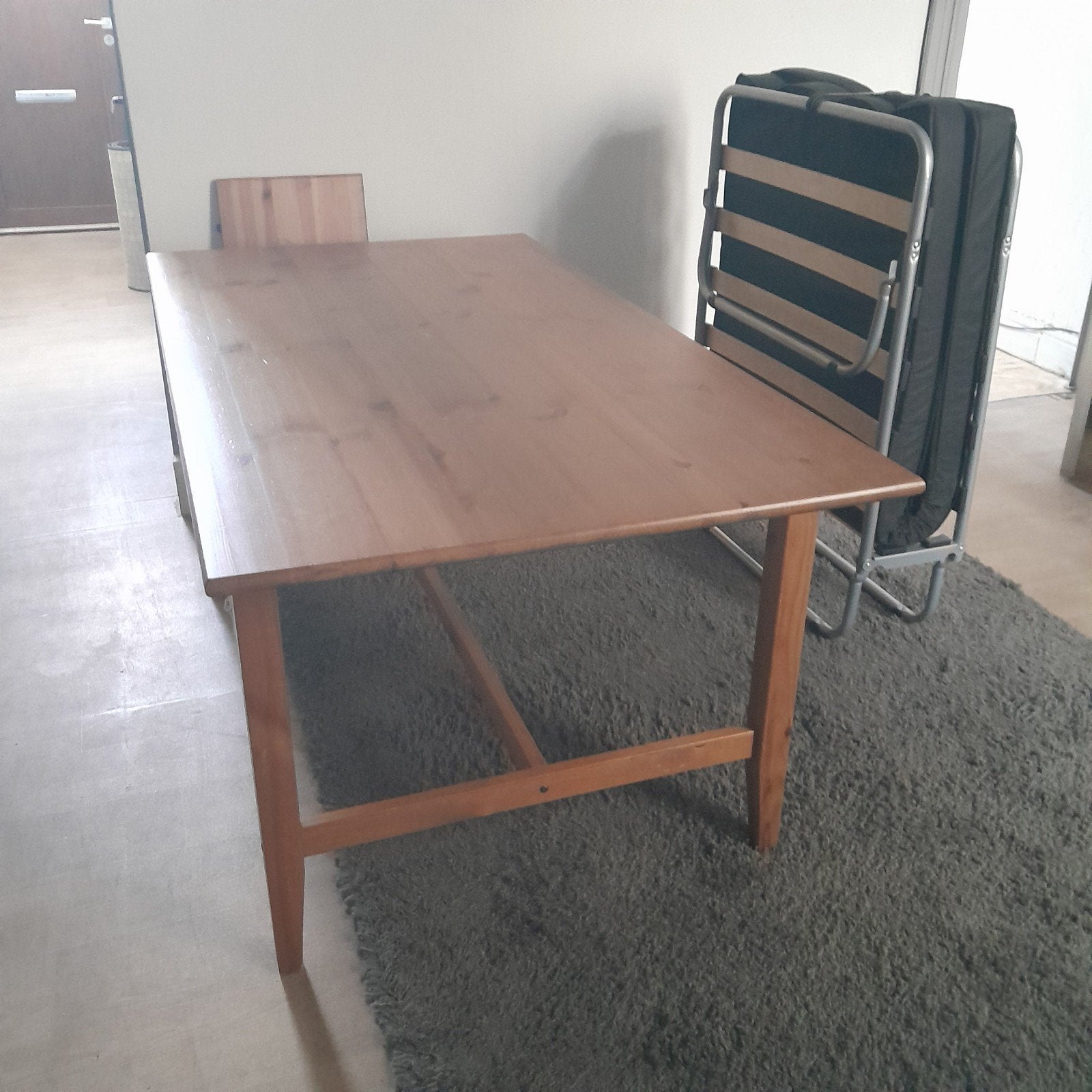 2 tables, lit pliant et chaise, Maison & Meubles, Enlèvement