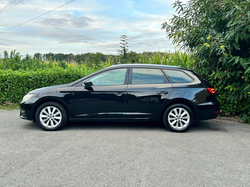 Seat Leon ST Break–1.6 TDI 2017 €6b–Courroie neuve&Toit Pano, Euro 6, Entreprise, Noir, 5 portes