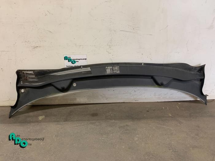 Paravent van een Opel Corsa (Corsa D 07-) (Z20R), Gebruikt, -, -, Opel