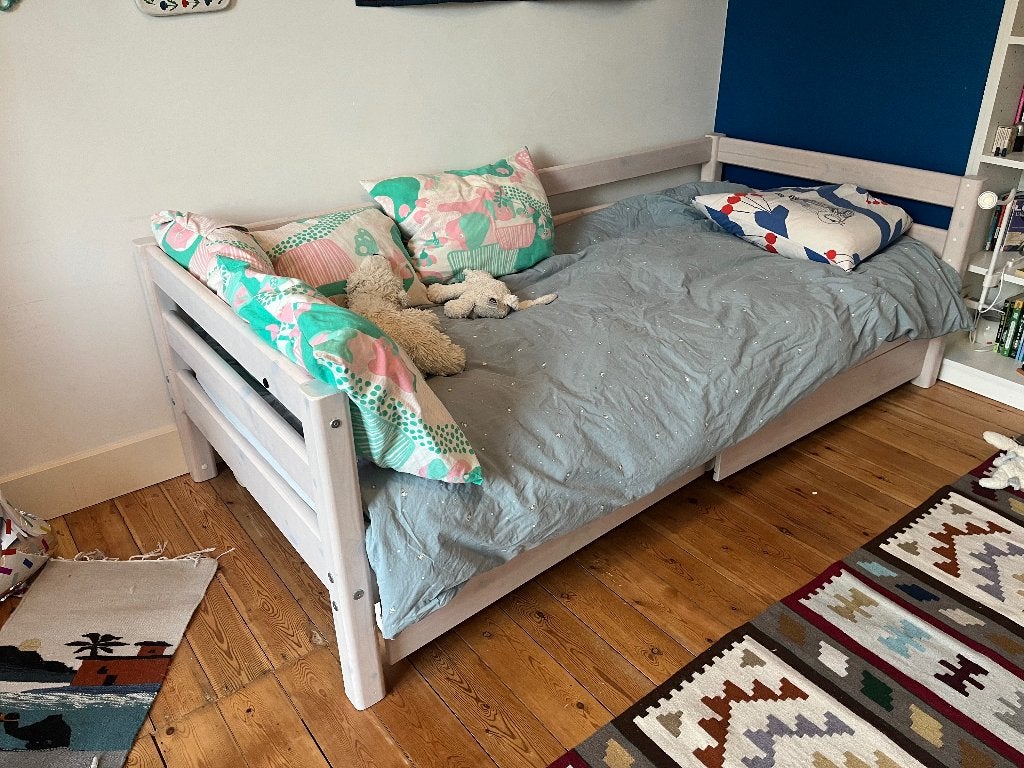 Cadre de lit en bois FLEXA Classic - 200 x 90, Maison & Meubles, 90 cm, Enlèvement, Bois, Une personne