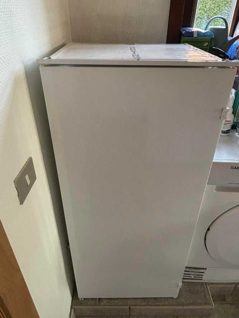 Aeg inbouw frigo, Elektronische apparatuur, Vriezers en Diepvrieskisten, Ophalen, Zo goed als nieuw, Inbouw