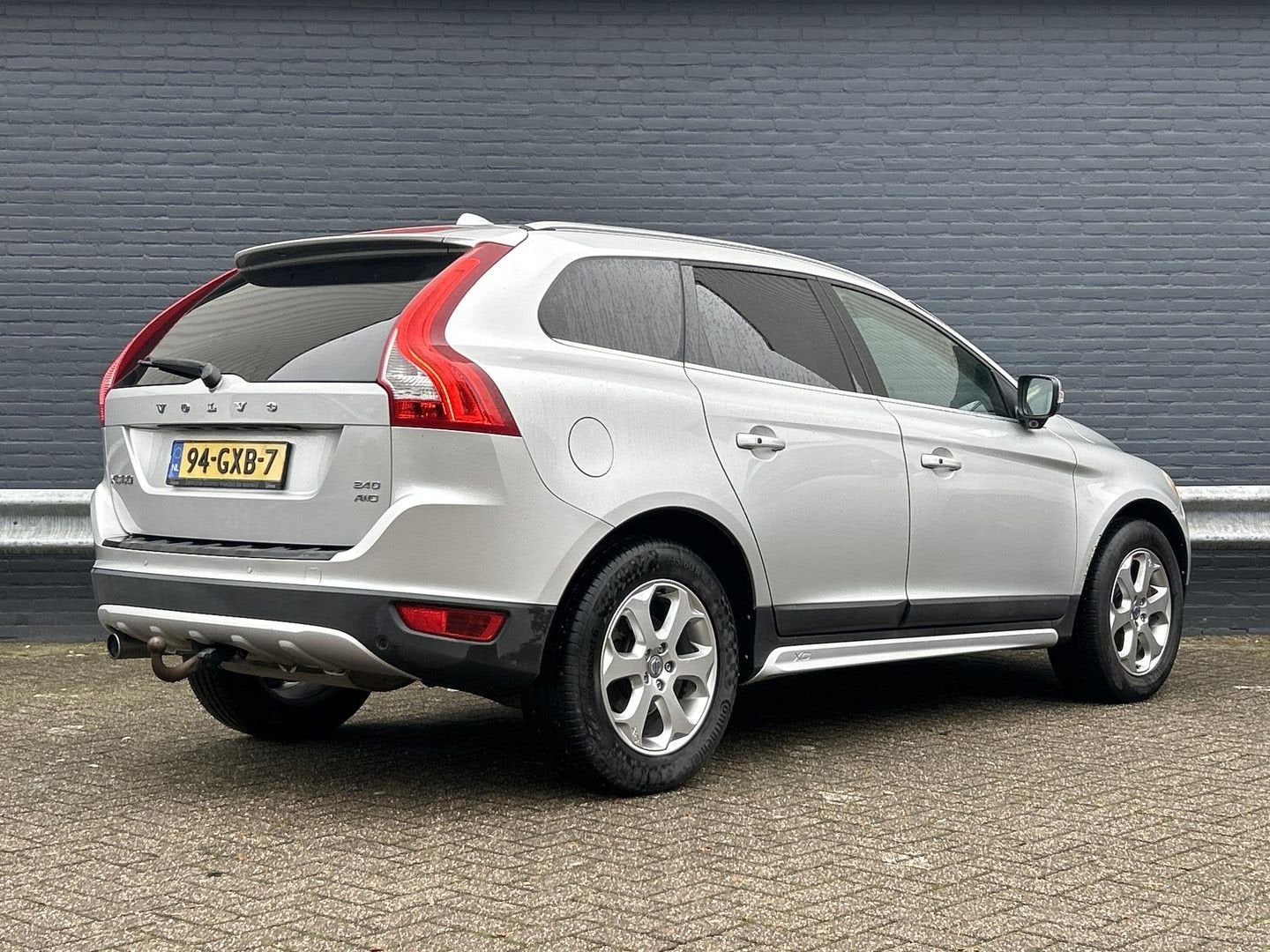 Volvo XC60 2.4D AWD Summum | Leder | Climate | PDC | Trekhaa, Auto's, 199 g/km, Bedrijf, SUV of Terreinwagen, Zilver of Grijs