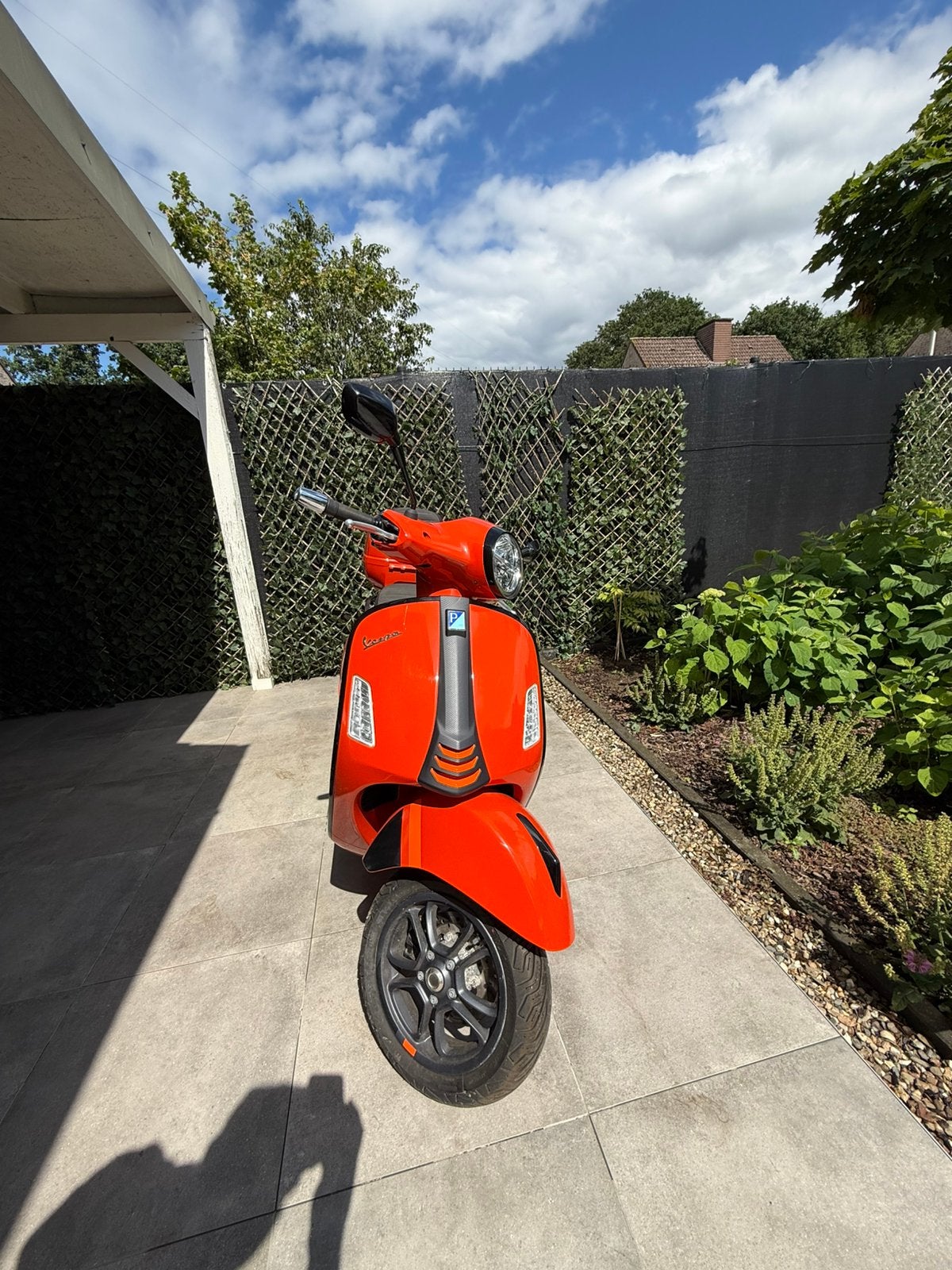 Vespa GTS Super Sport 125, Oranje, Nieuw, slecht 1193 km,, Motos, Motos | Piaggio, Super Sport, jusqu'à 11 kW, 1 cylindre, ABS