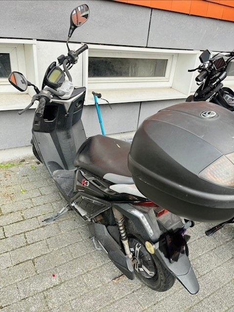 elektrische brommer LIFAN E3, Fietsen en Brommers, Gebruikt, Ophalen, Overige merken