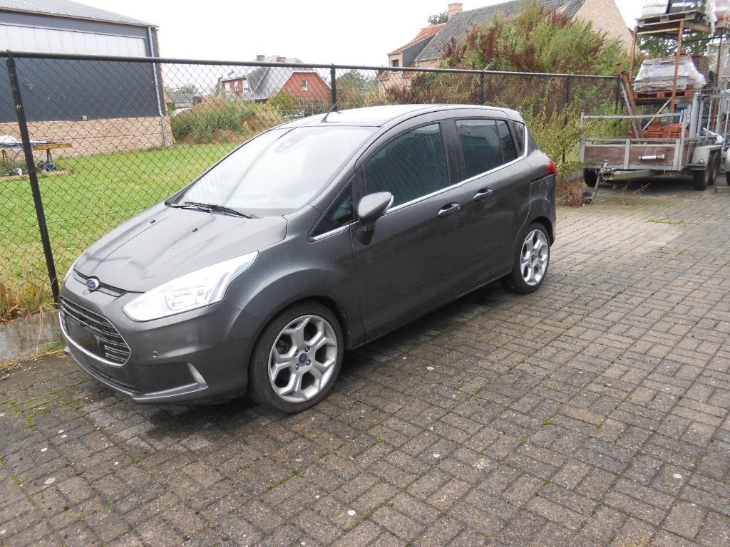 Ford B-Max Titanium 1.0 benzine 47000km, Voorwielaandrijving, B-Max, 5 deurs, 3 cilinders