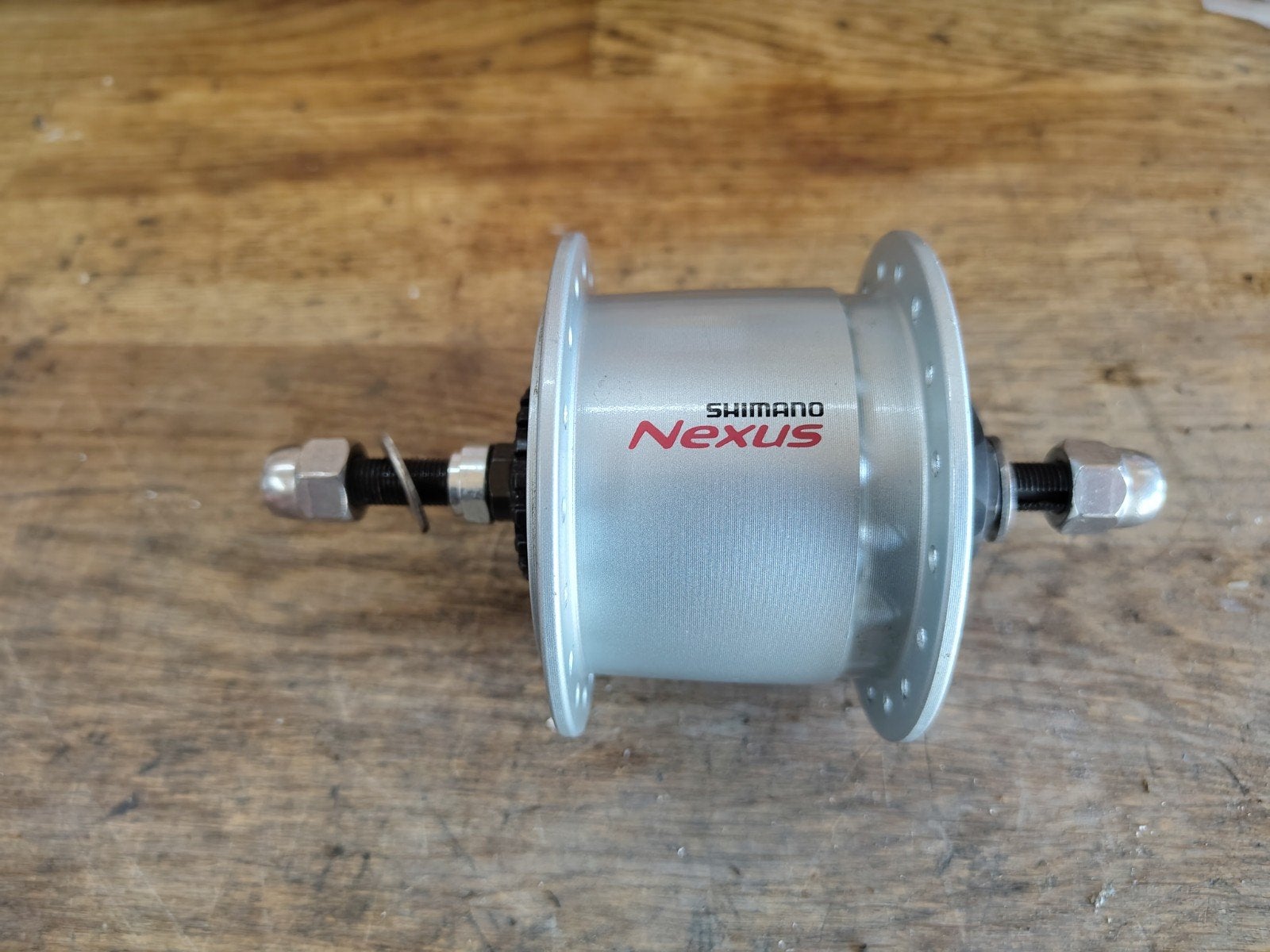 Moyeu dynamo Shimano Nexus DH-C6000-2R-N, Enlèvement ou Envoi