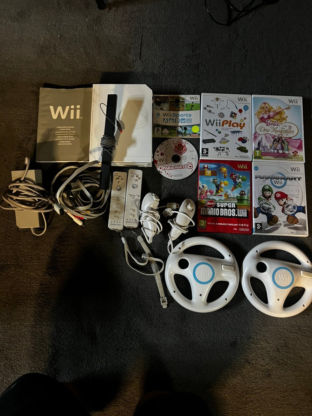 Nintendo Wii + 2 manettes + jeux + accessoires, Enlèvement ou Envoi, Utilisé, Avec 2 manettes, Avec jeux