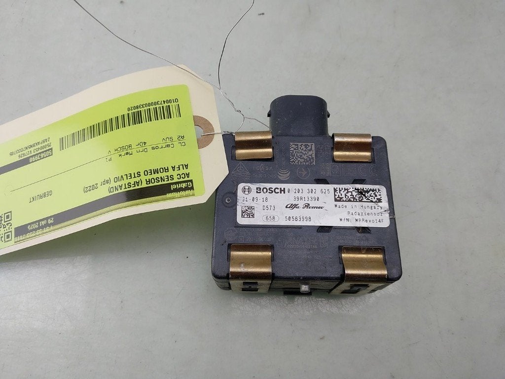 RADAR ANTI COLLISION Alfa Romeo Stelvio (949) (|50563998|), Robert Bosch AG, Utilisé, Alfa Romeo, Robert-Bosch-Allee 1
74232  Abstatt, DE