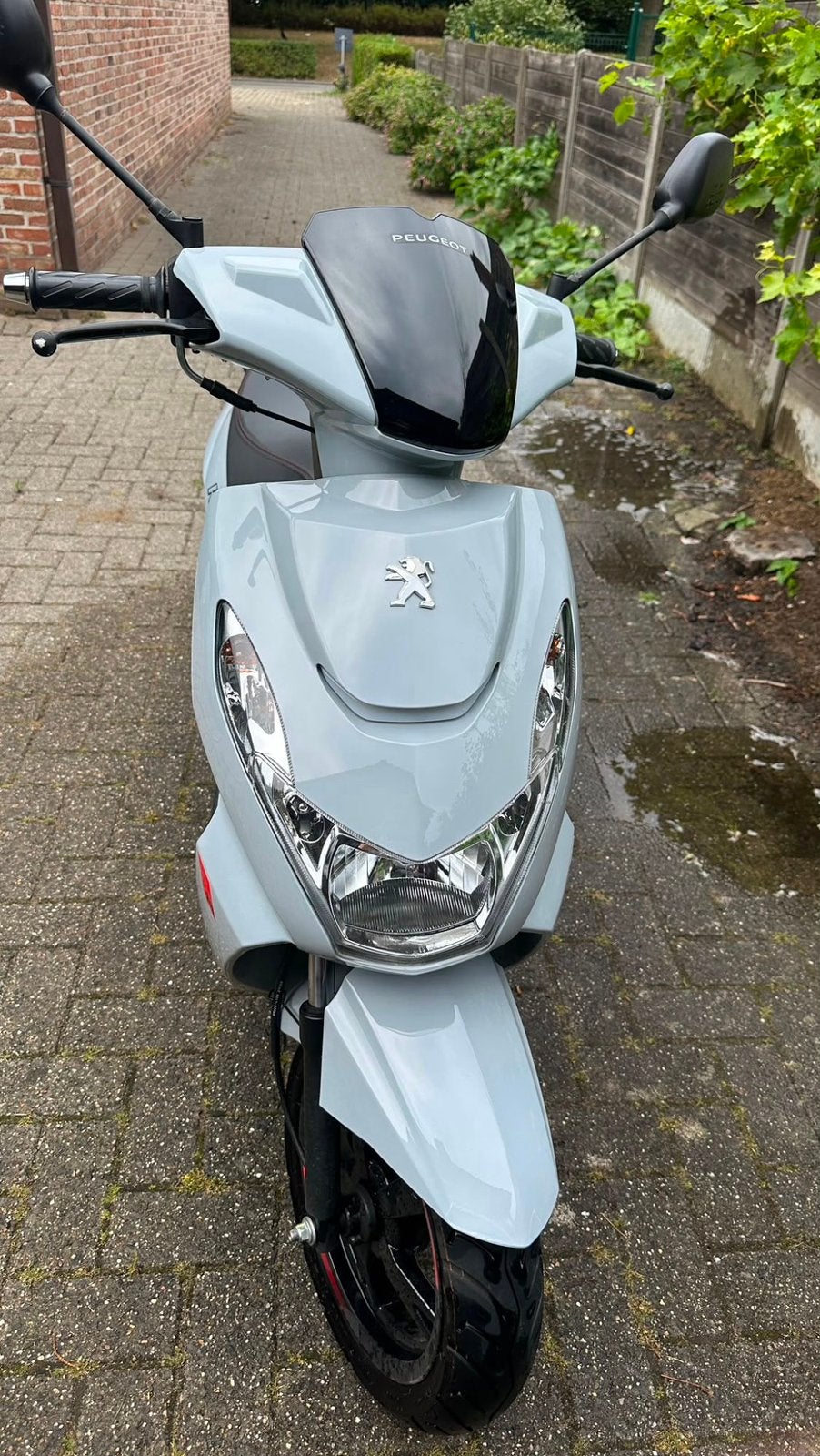 Peugeot kisbee, Comme neuf, Enlèvement, Classe A (25 km/h)