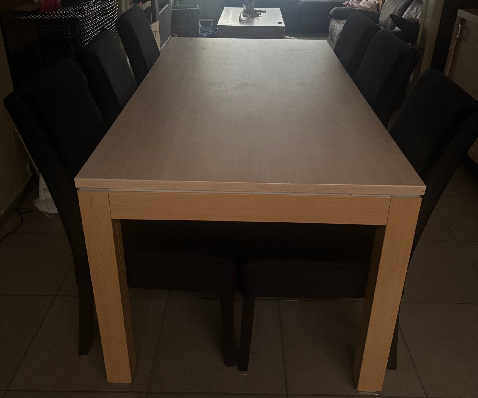 Eetplaats + 6 stoelen met hoes en dressoirkast, Huis en Inrichting, Stoelen, Ophalen, Gebruikt, Overige kleuren, Modern