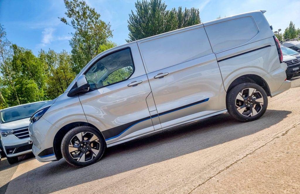 Kit 19 pouces pour Ford Transit Custom Sport 2026, Neuf, Pneus été, Véhicule utilitaire, Pneu(s)