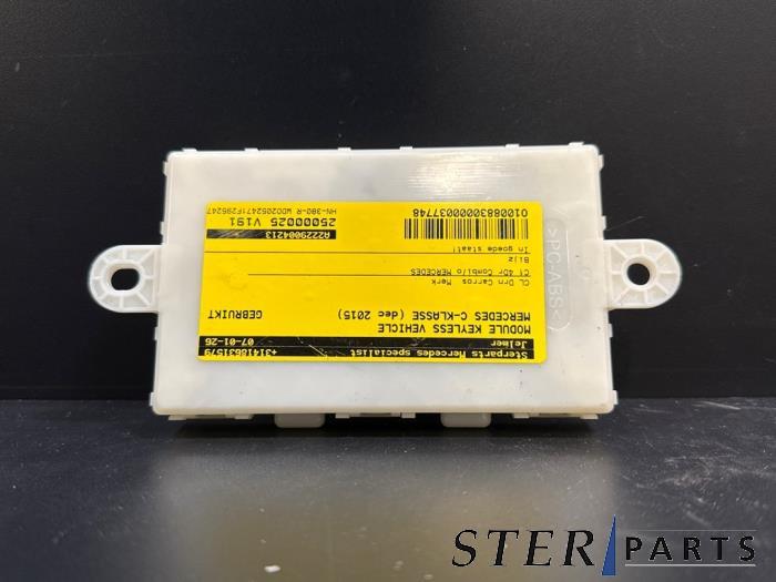 Module véhicule sans clés d'un Mercedes C-Klasse, 3 mois de garantie, Utilisé, -, -