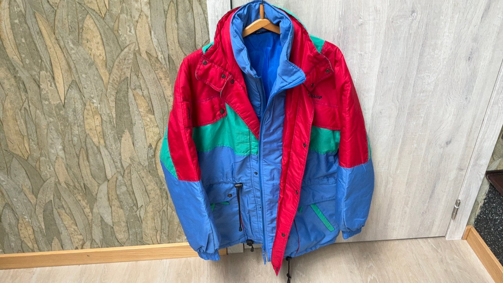 Jas, Kleding | Dames, Ophalen of Verzenden, Nieuw, Maat 42/44 (L), Overige kleuren