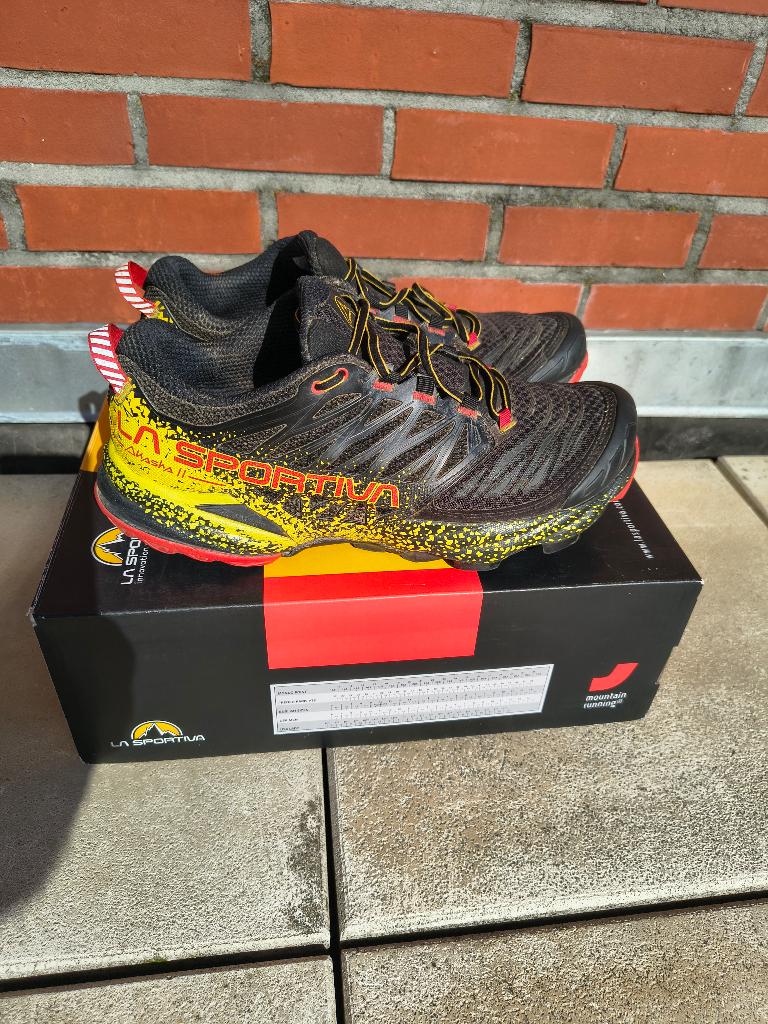 La Sportiva Akasha II Trailschoenen, Sport en Fitness, Loopsport en Atletiek, Overige typen, Zo goed als nieuw, Hardlopen, Ophalen