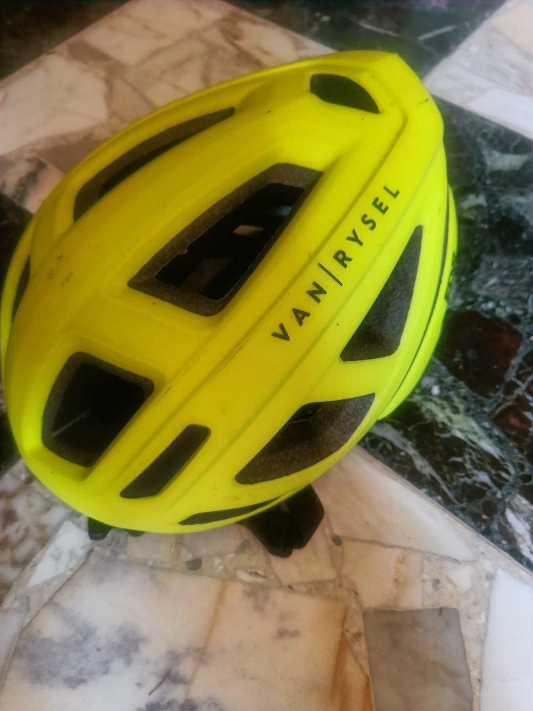Fietshelm maat M, Ophalen, M, Zo goed als nieuw, Van rysel