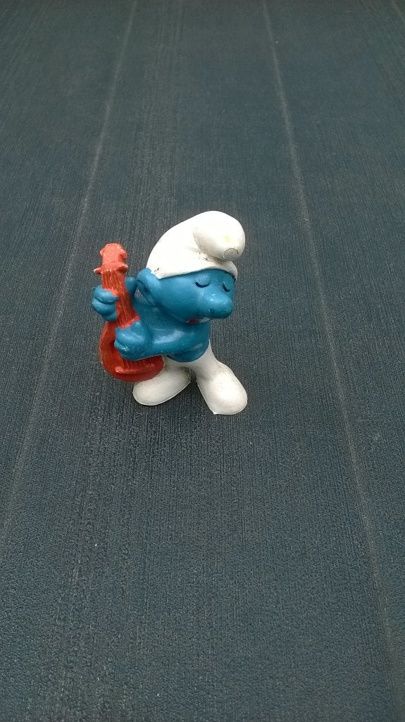 Schtroumpf avec luth - variante 2.0013, Enlèvement ou Envoi, Utilisé, Schtroumpf Musicien, Poupée, Figurine ou Peluche
