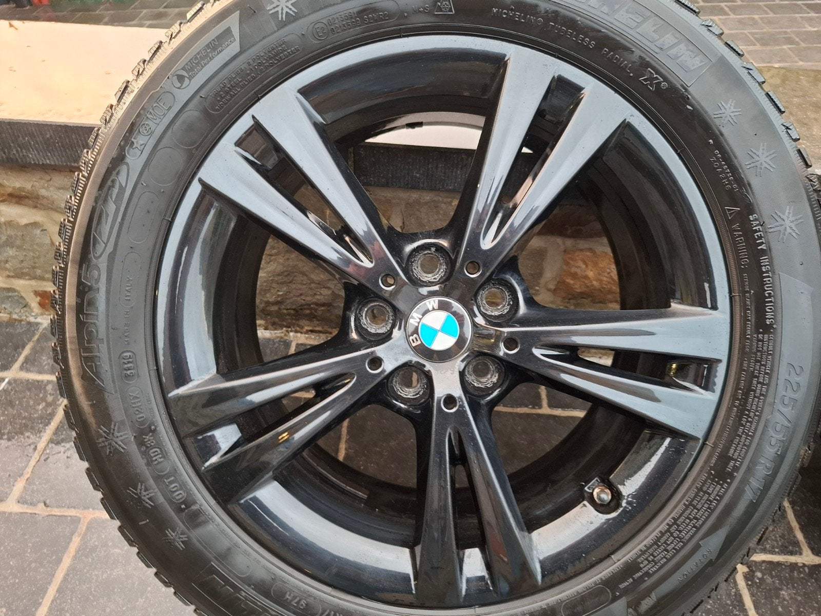 jantes hiver bmw origine très bonne état comme sur photos, Autos : Pièces & Accessoires, Pneus et Jantes, Pneus hiver, Véhicule de tourisme