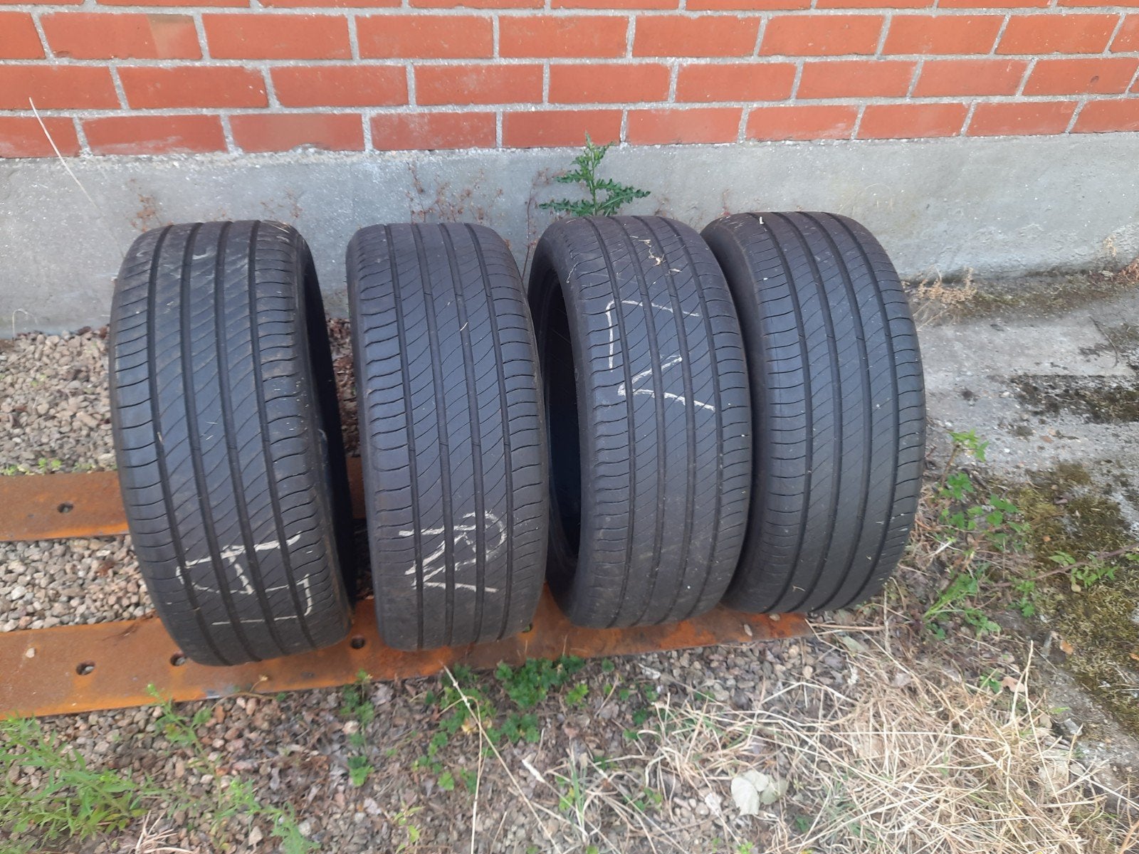 4 banden 235 / 50 R19, Auto-onderdelen, Banden en Velgen, Gebruikt, 235 mm, Band(en), Personenwagen
