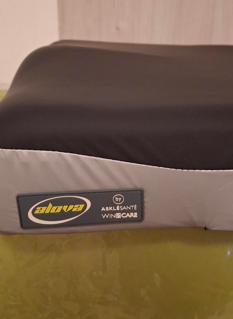 Coussin anti-escarres ALOVA (Winncare) mémoire de forme., Divers, Divers Autre, Neuf, Enlèvement ou Envoi