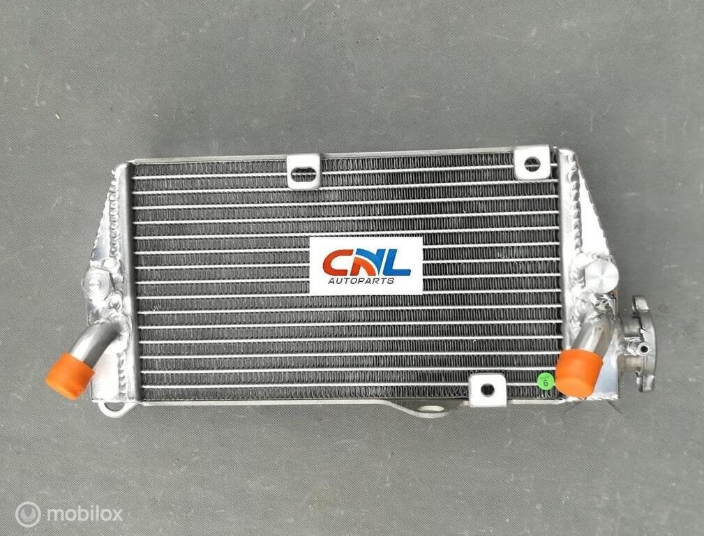 Radiateur Kawasaki KLR650C 2001 2002 2003 KLR 650C 01 02 03, Neuf, Enlèvement ou Envoi
