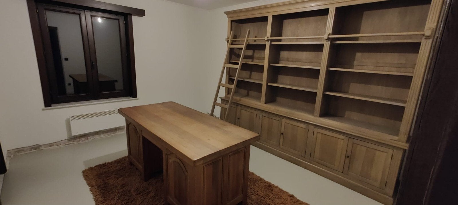 Eiken bibliotheekkast en eiken bureau, Ophalen