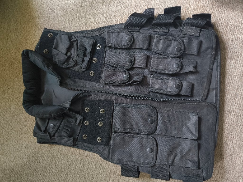 Gilet airsoft noir, Enlèvement, Comme neuf