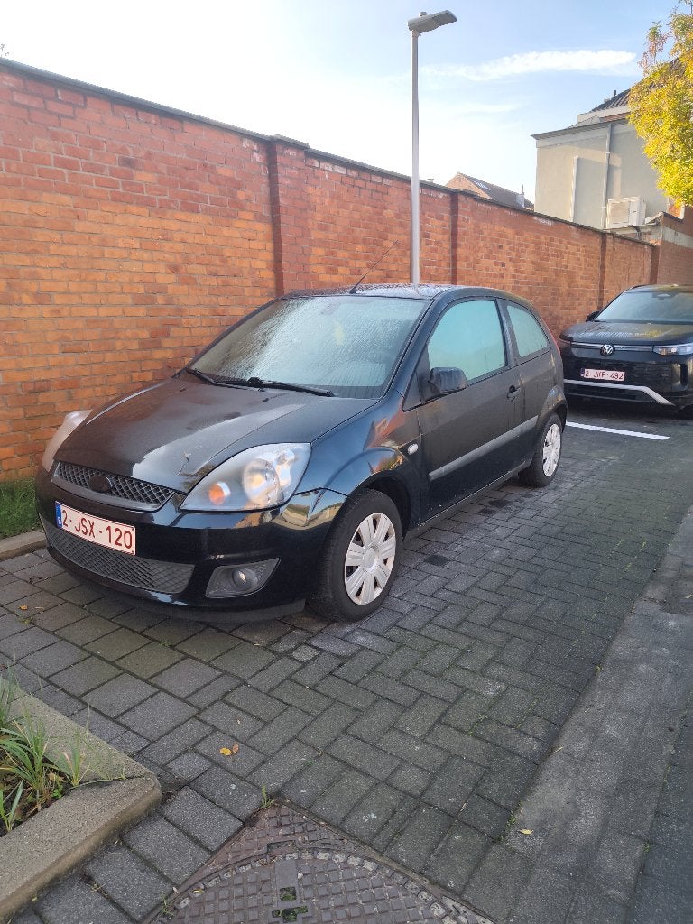 Te Koop: Betrouwbare Ford Fiesta MK5 (2006) – 1.3 Benzine, Auto's, Voorwielaandrijving, Stof, 50 kW, Zwart