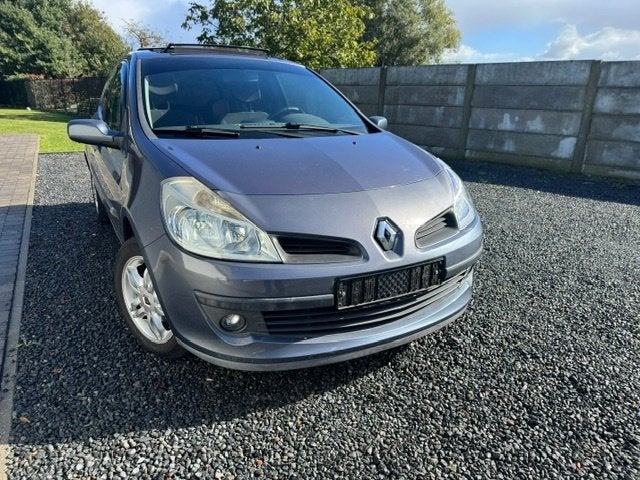 zeer propere Clio Automaat, Auto's, 82 kW, 4 cilinders, Bedrijf, 5 zetels
