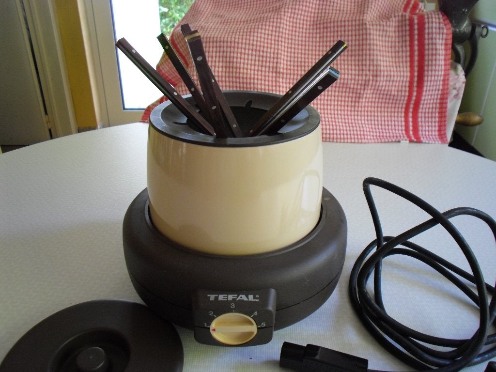 Appareil à fondue TEFAL., Enlèvement, Électrique