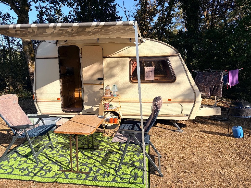 Caravan  Eccles, Caravanes & Camping, Caravanes, Autres marques, 4 à 5 mètres, 2 lits séparés, Particulier