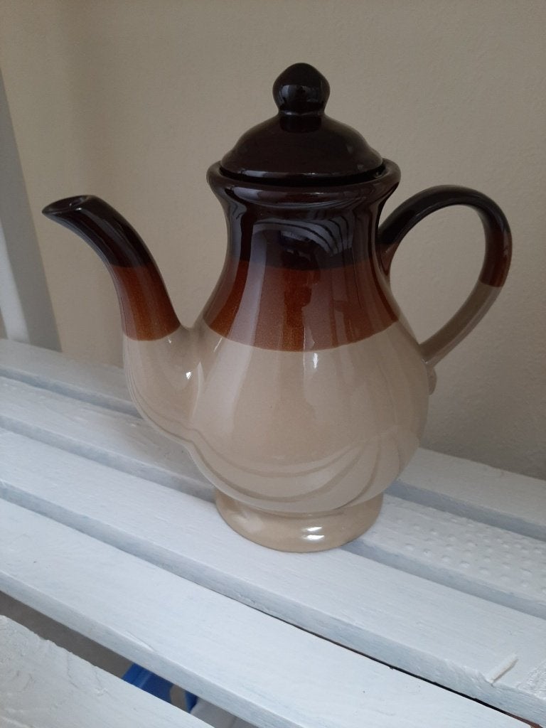 Theepot 22 cm hoog,vintage, Antiek en Kunst, Ophalen