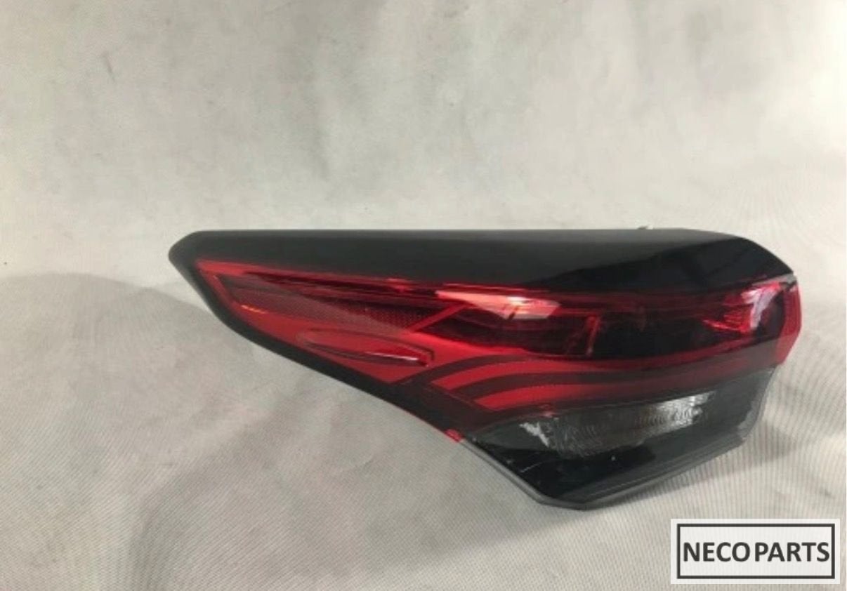 TOYOTA HIGHLANDER LED ACHTERLICHT ORIGINEEL ALLES LEVERBAAR, -, Toyota, Utilisé, -