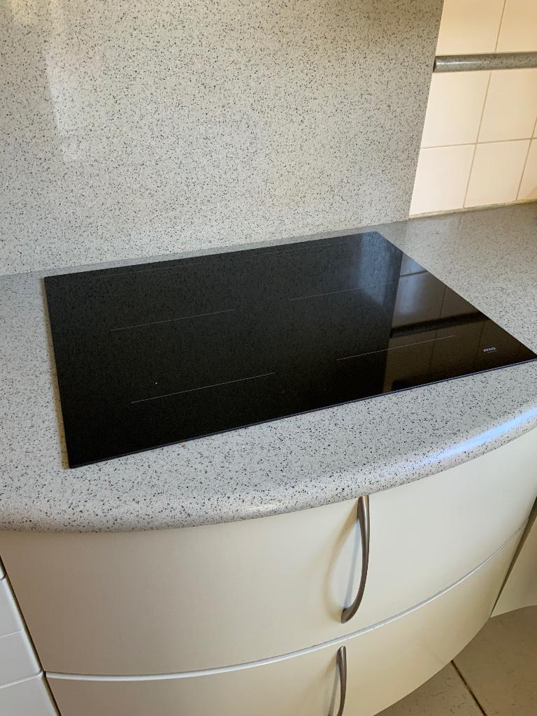 ATAG inductiekookplaat - weg wegens renovatie, Ophalen, 4 kookzones, Zo goed als nieuw, Inbouw