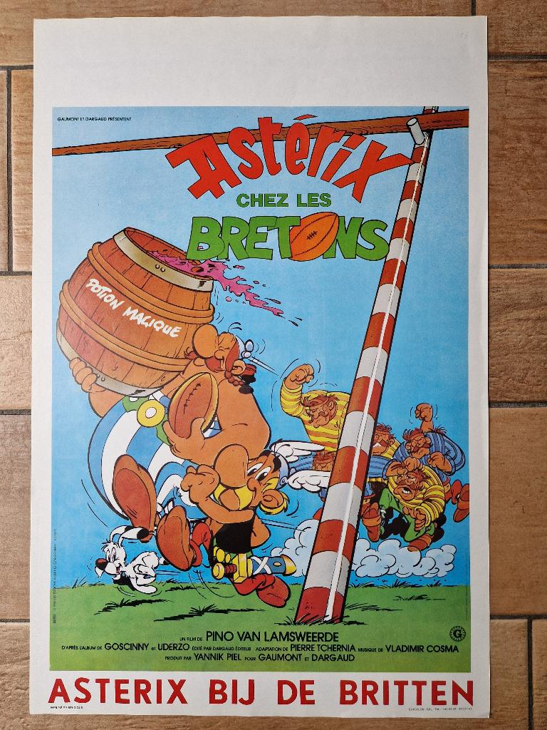 filmaffiche Asterix bij de Britten 1986 filmposter, Verzamelen, Rechthoekig Staand, Ophalen of Verzenden, Zo goed als nieuw, A1 t/m A3