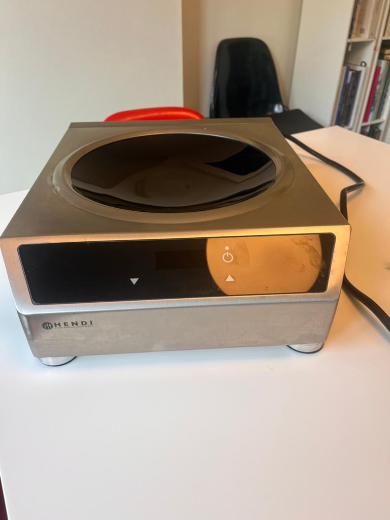 Hendi Induction wok model 3500 met pan, Elektronische apparatuur, Kookplaten, Ophalen