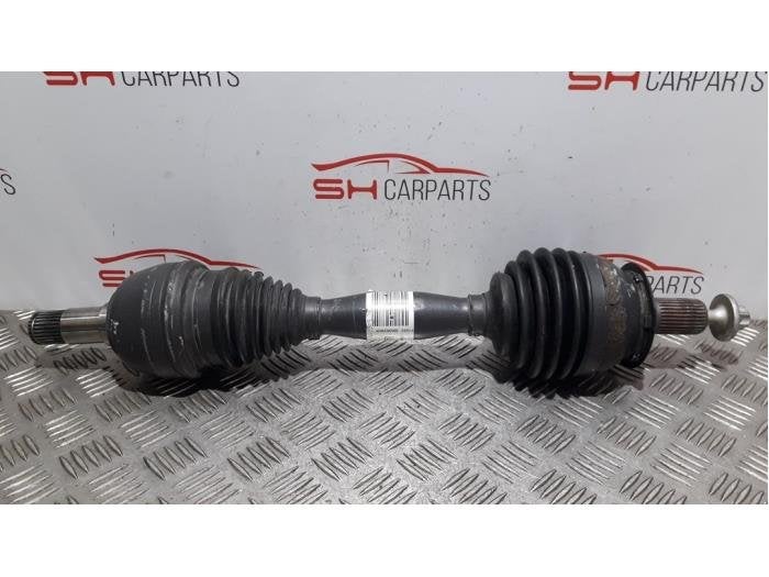 Arbre de transmission avant gauche d'un Mercedes B-Klasse, 3 mois de garantie, Utilisé, -, -