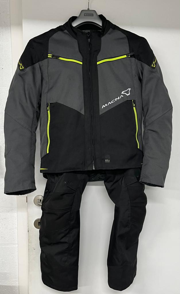 Macna RTX waterdichte motorjas en broek L, EU 52, Ophalen of Verzenden, Tweedehands, Heren, Combipak